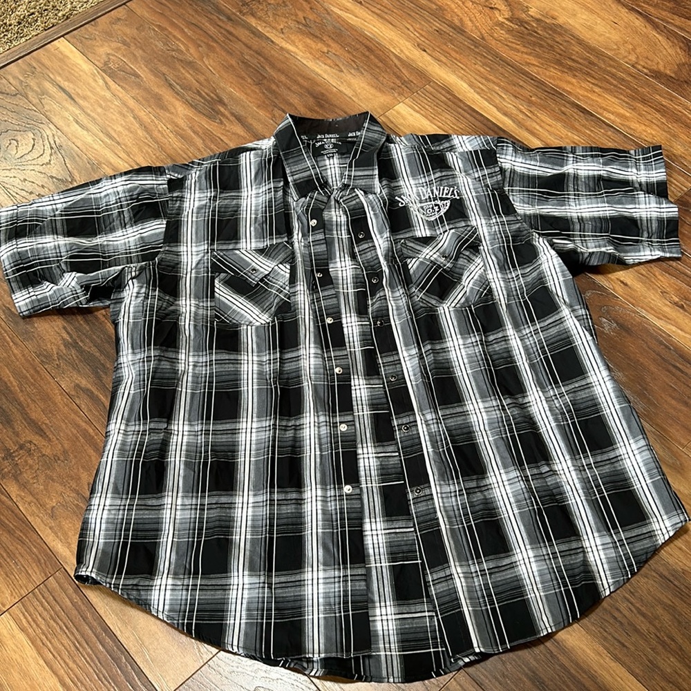 NWOT Jack Daniel’s short sleeve snap shirt